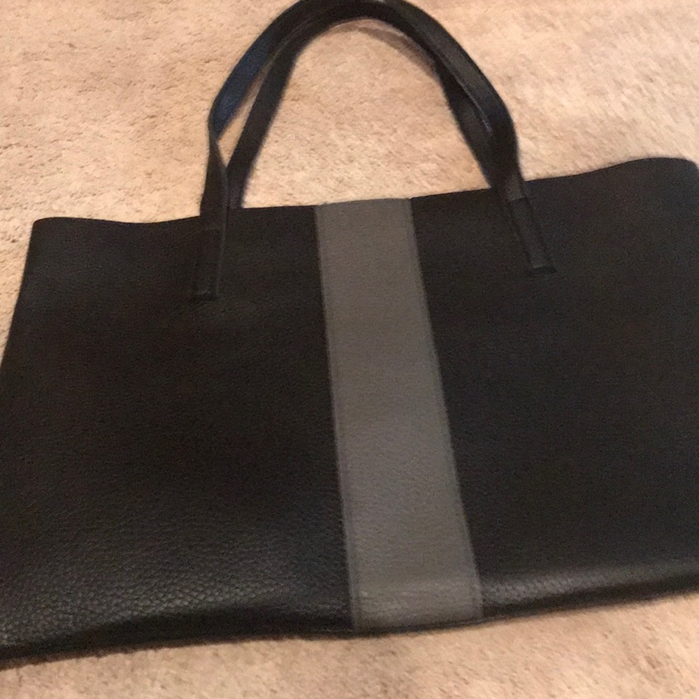Black tote